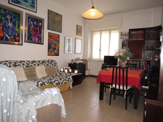 Cagliari  Via Castiglione – Nuda Proprietà di Ampio quadrivano di 130 mq