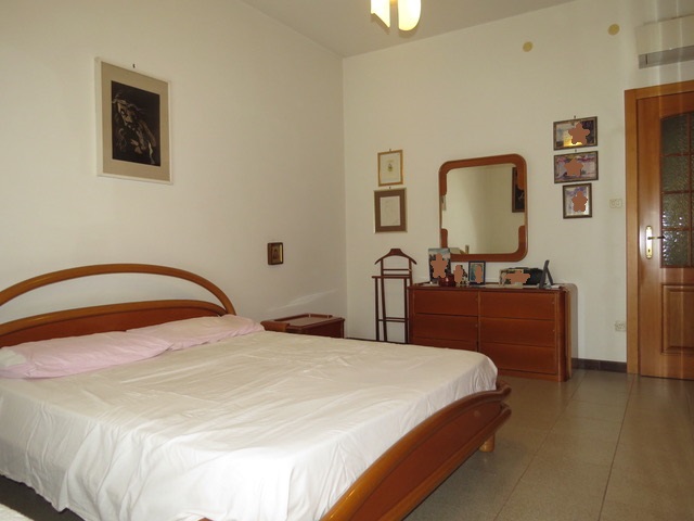 Cagliari  Via Castiglione – Nuda Proprietà di Ampio quadrivano di 130 mq