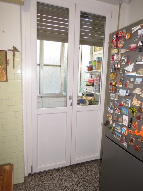 Cagliari zona  Fonsarda  ampio trivano con garage in ottimo contesto residenziale