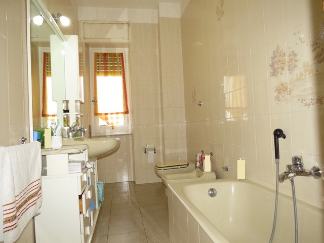 Cagliari  Via Castiglione – Nuda Proprietà di Ampio quadrivano di 130 mq