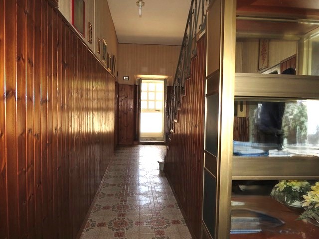 GUASILA VIA SERRENTI CASA INDIPENDENTE BILIVELLI CON CORTILE CARRABILE