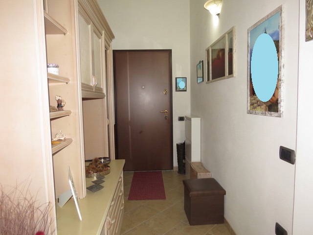 Settimo San Pietro  fabbricato con cortile carrabile per chi desidera rifinita Abitazione con comodo e funzionale  Spazio Professionale