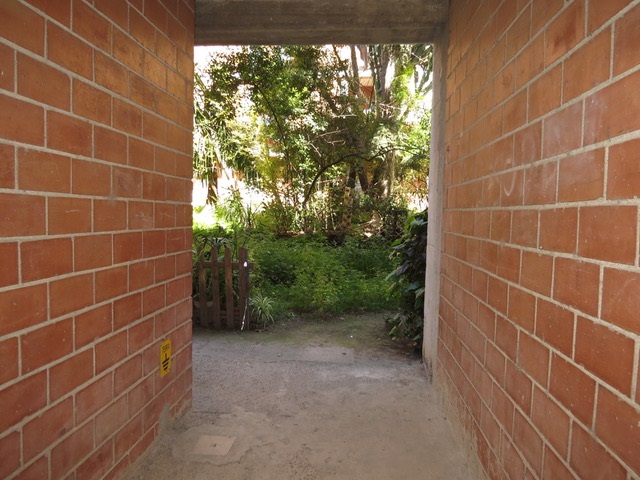 Cagliari zona Parco S. Michele quadrivano con cantina